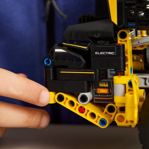 Lego Technic Volvo L120 Electric Wheel Loader για 9+ Ετών 973τμχ - Image 4