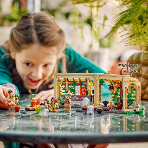 Lego Harry Potter Hogwarts Castle: Herbology Class για 8+ Ετών 390τμχ - Image 4