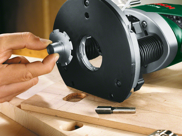 Bosch POF 1200 AE Κάθετη Φρέζα 1200W με Ρύθμιση Ταχύτητας και με Σύστημα Αναρρόφησης - Image 4