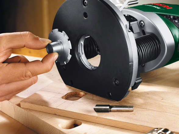 Bosch POF 1400 ACE Κάθετη Φρέζα 1400W με Ρύθμιση Ταχύτητας και με Σύστημα Αναρρόφησης - Image 3