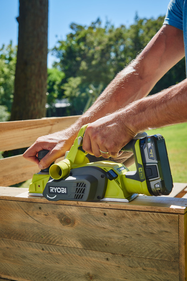 Ryobi R18PL-0 Πλάνη 18V Solo με Σύστημα Αναρρόφησης - Image 2