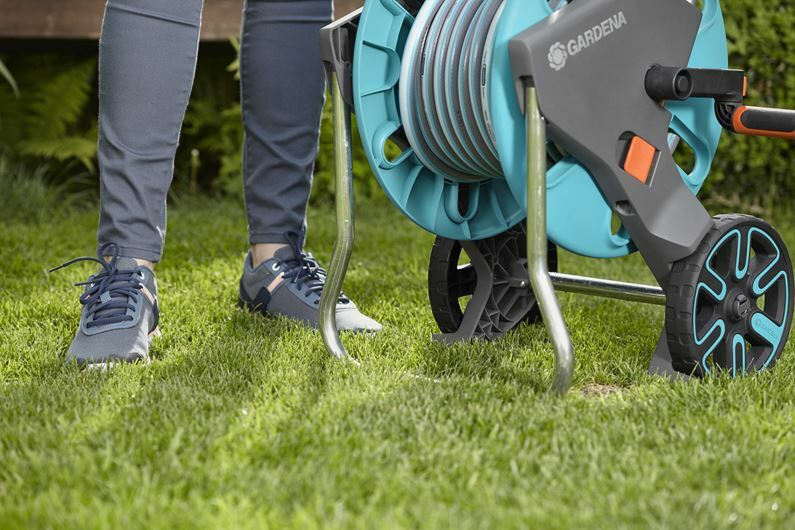 Gardena Τροχήλατη Ανέμη Ποτίσματος με Λάστιχο 20m Classic Aquaroll - Image 4