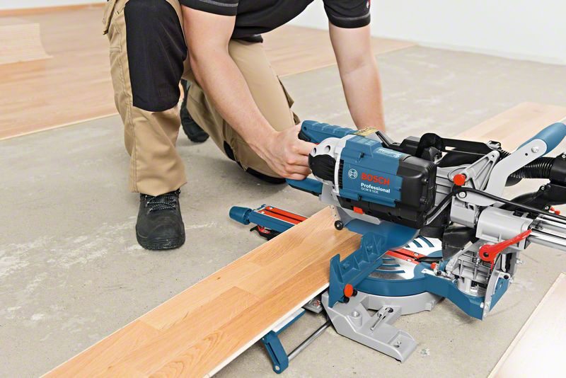 Bosch GCM 8 SDE Professional Φαλτσοπρίονο Ρεύματος Συρόμενο με Ισχύ 1600W, Δίσκο Κοπής Διαμέτρου 216mm & Ταχύτητα Κοπής 5000rpm - Image 4