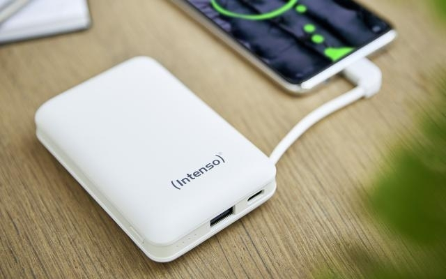Intenso XC10000 Power Bank 10000mAh με Θύρα USB-A και Θύρα USB-C Λευκό - Image 3