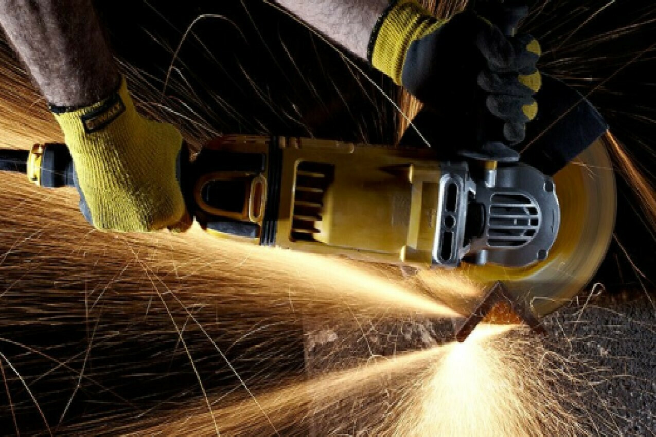 Dewalt DWE494 Τροχός Ρεύματος 2200W - Image 8