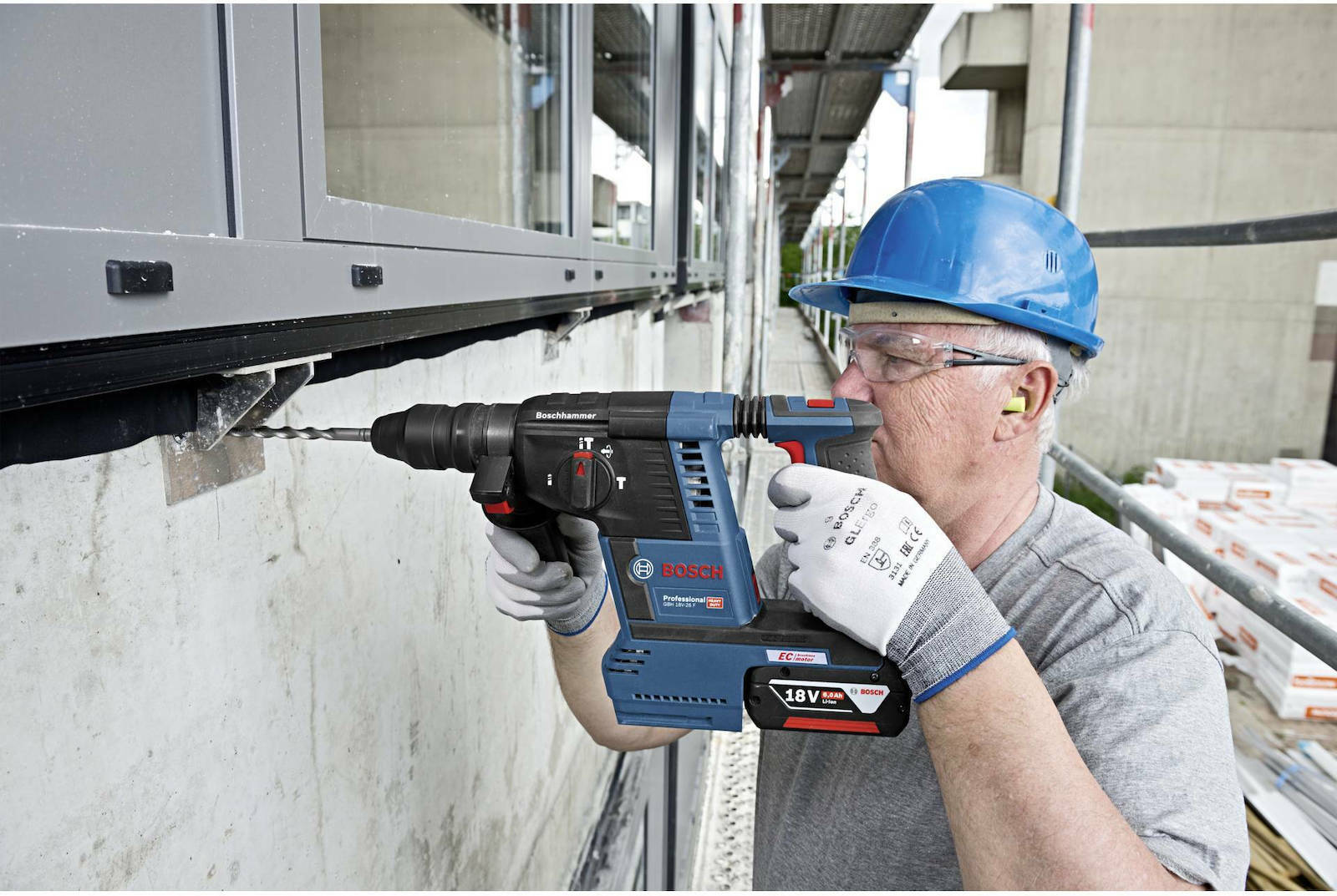 Bosch Κρουστικό Σκαπτικό Πιστολέτο 18V με 2 Μπαταρίες 8Ah - Image 5