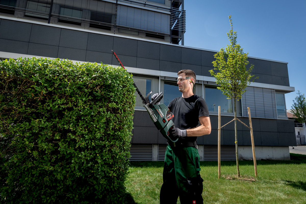 Metabo HS 18 LTX BL 75 Μπορντουροψάλιδο Μπαταρίας 18V με Μήκος Λάμας 70cm Solo - Image 2