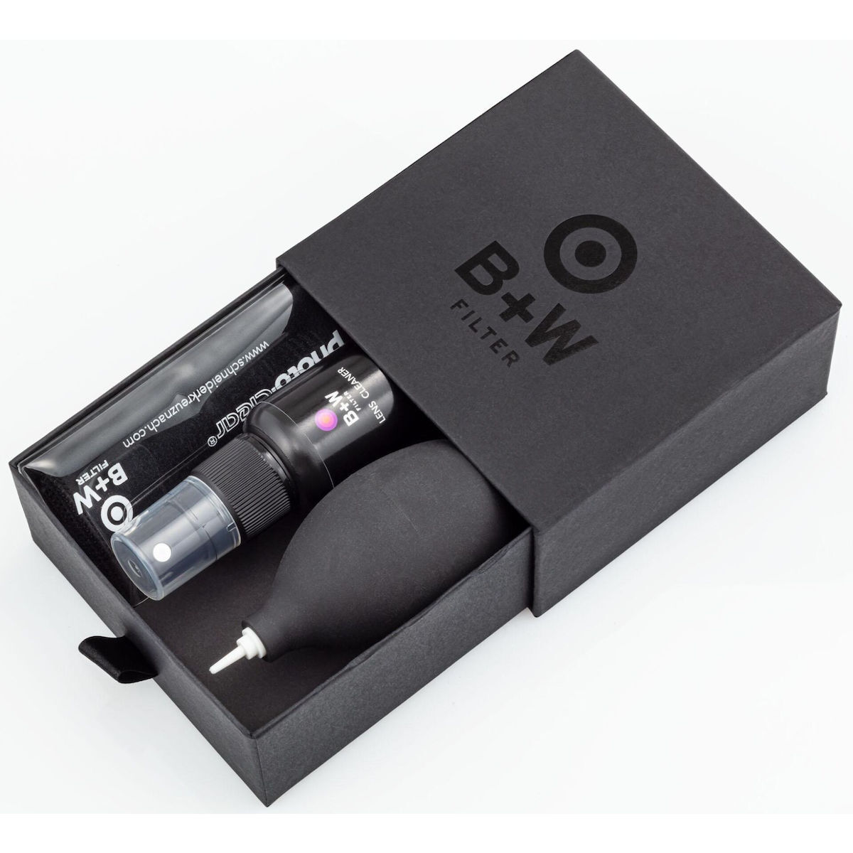 B+W Travel Cleaning Set - Image 4