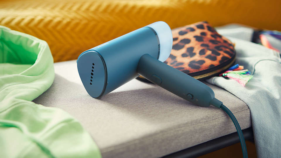 Philips Ατμοκαθαριστής Ρούχων Χειρός 1000W με Δοχείο 100ml Μπλε - Image 5