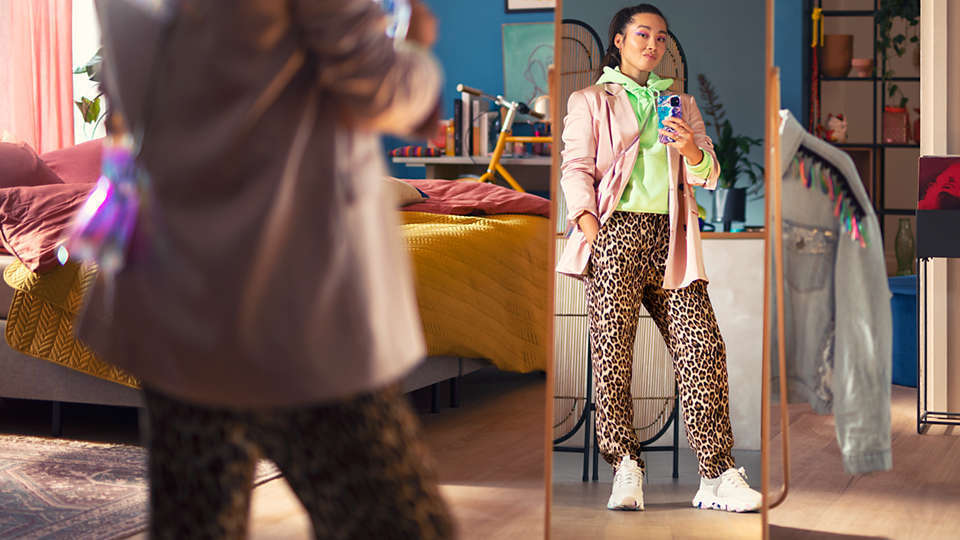 Philips Ατμοκαθαριστής Ρούχων Χειρός 1000W με Δοχείο 100ml Μπλε - Image 10