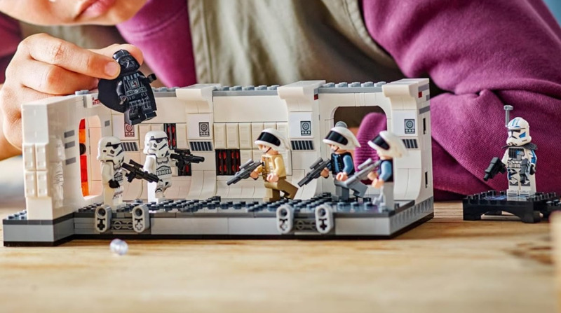 Lego Disney Boarding the Tantive IV για 8+ Ετών 502τμχ - Image 10