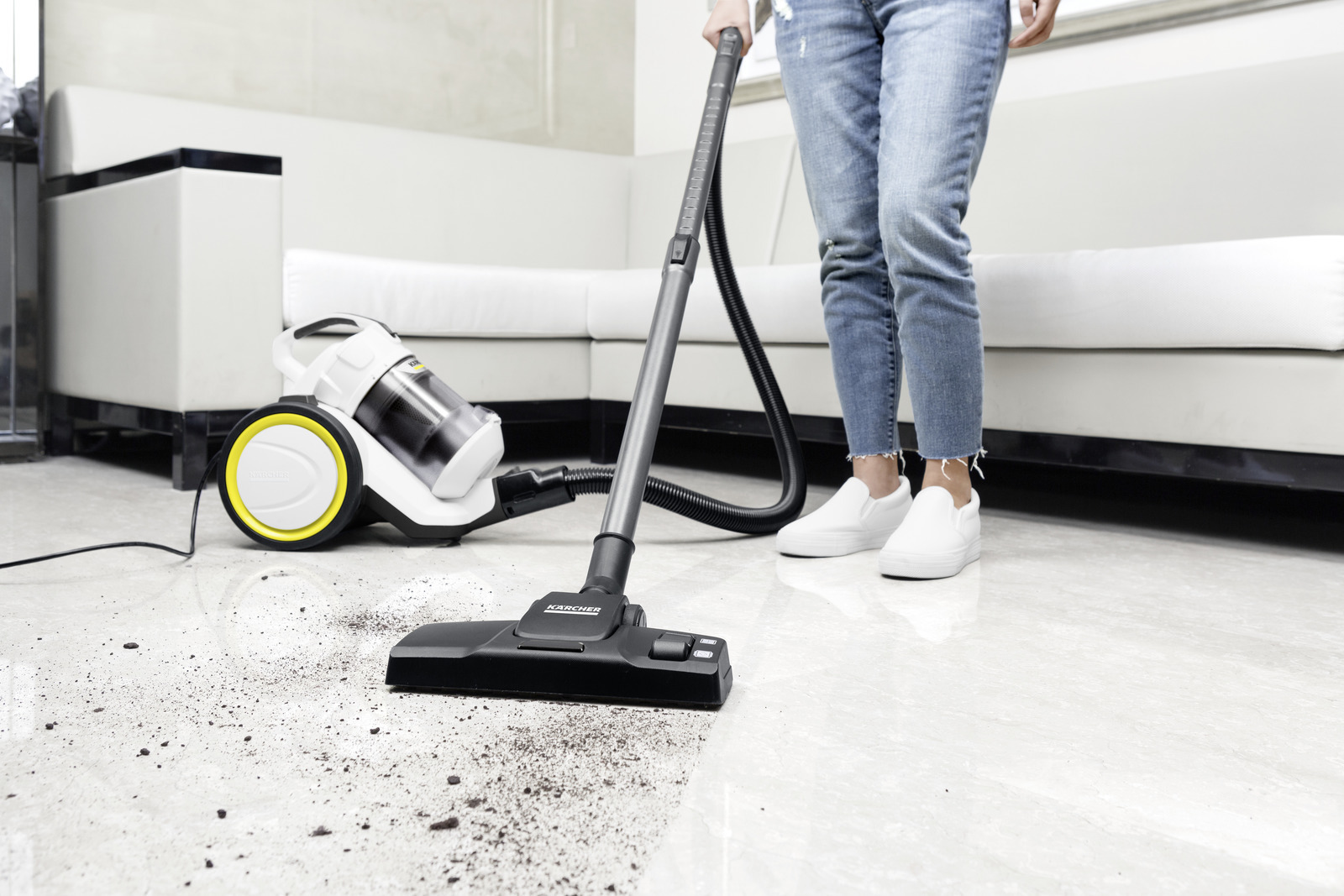 Karcher VC 3 700W με Κάδο - Image 2
