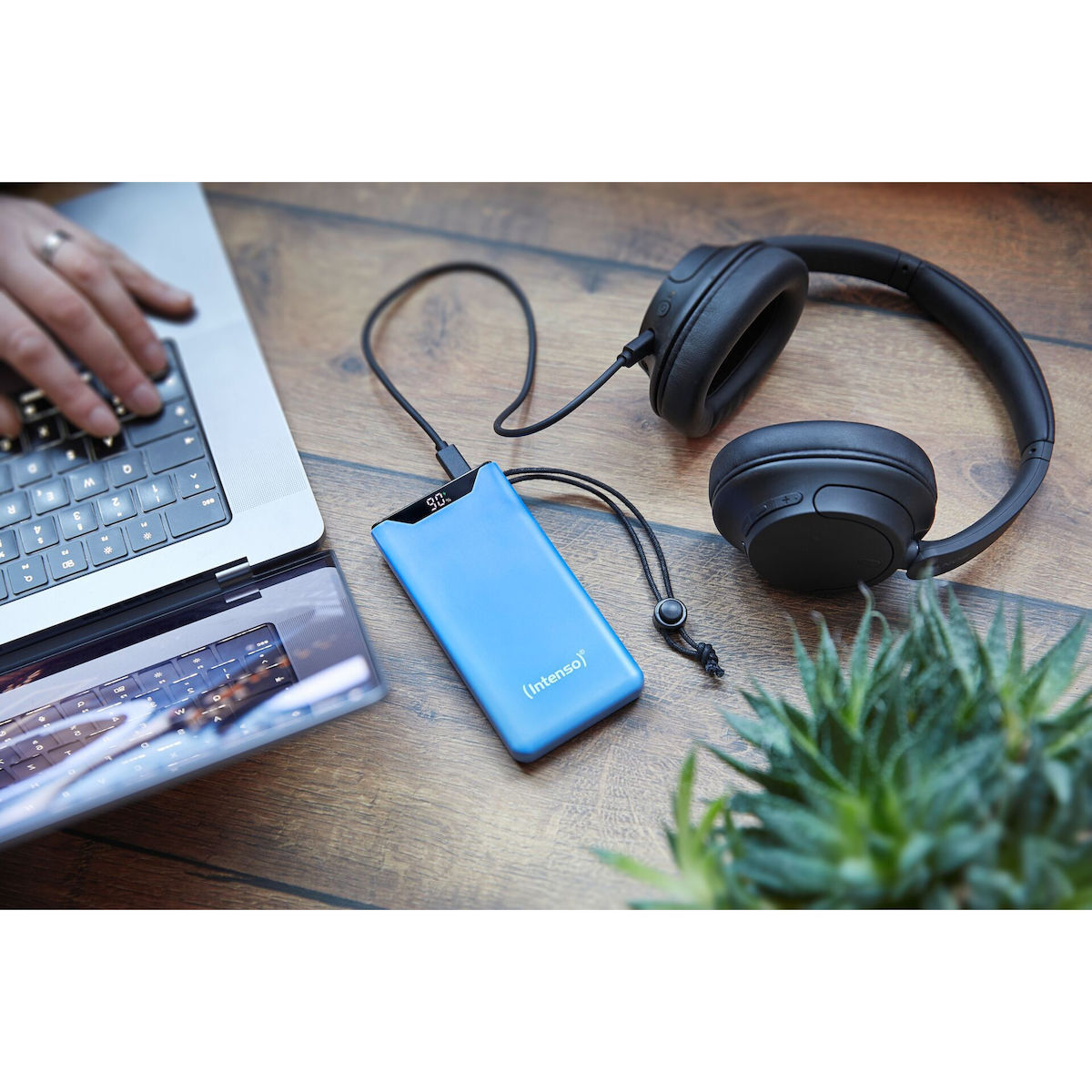 Intenso F10000 Power Bank 10000mAh 20W με Θύρα USB-A και Θύρα USB-C Quick Charge 3.0 Μπλε - Image 5