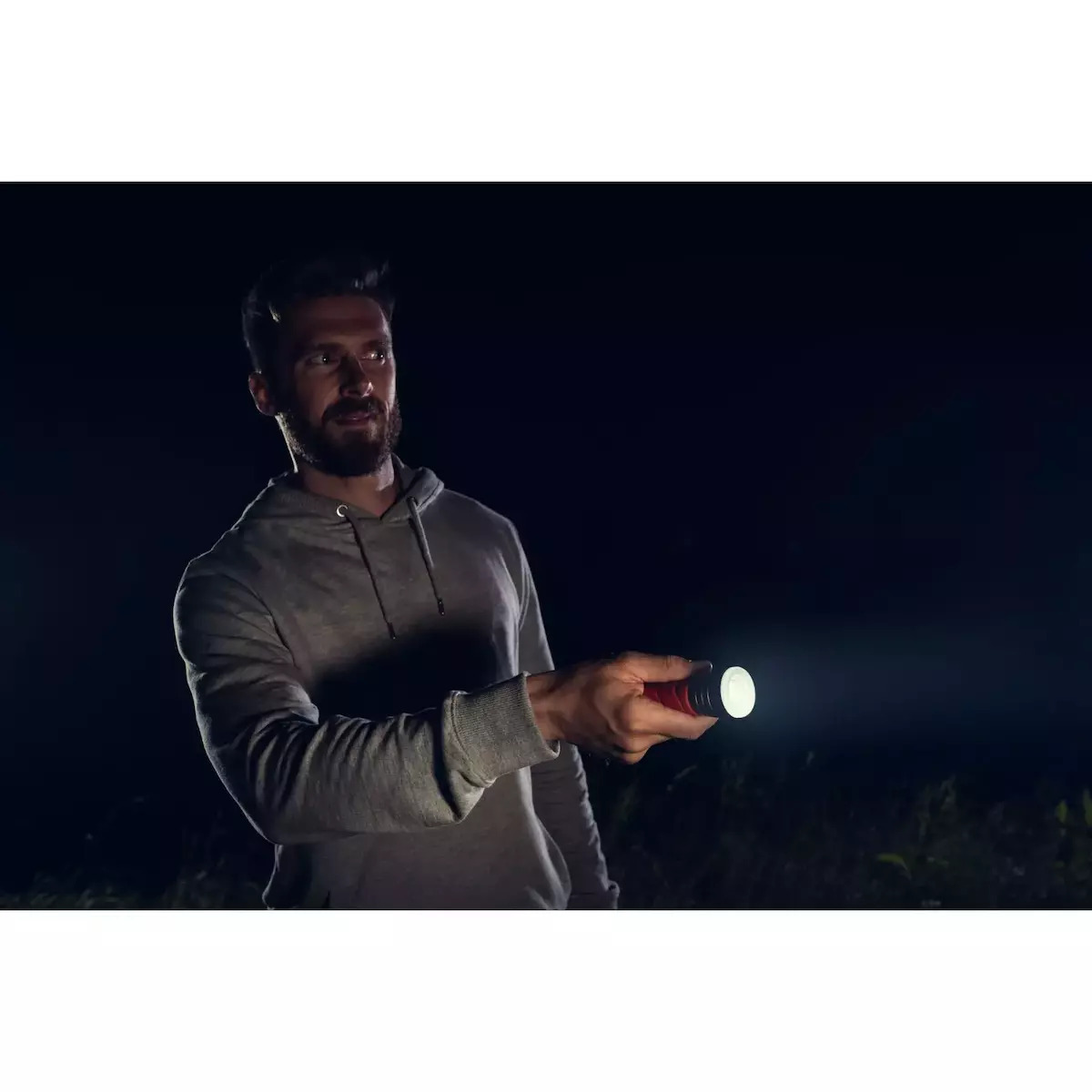 Varta Flashlight Στεγανός Φακός LED 235lm - Image 6