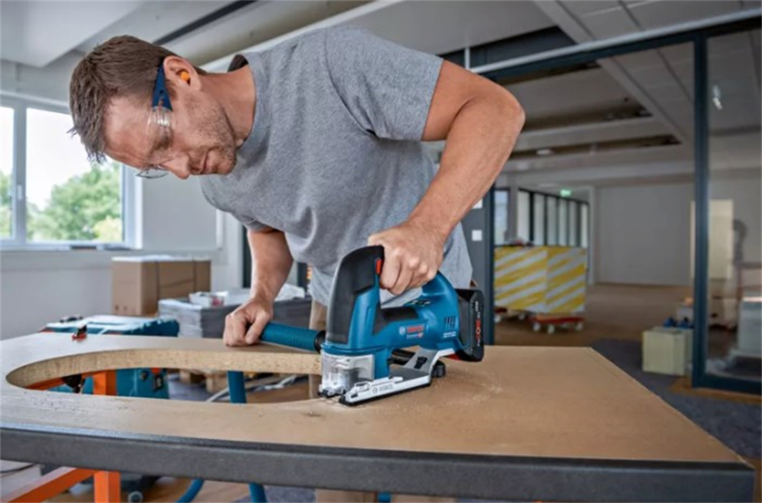 Bosch Σέγα GST 18V-155 BC 18V 2x4Ah - Image 4