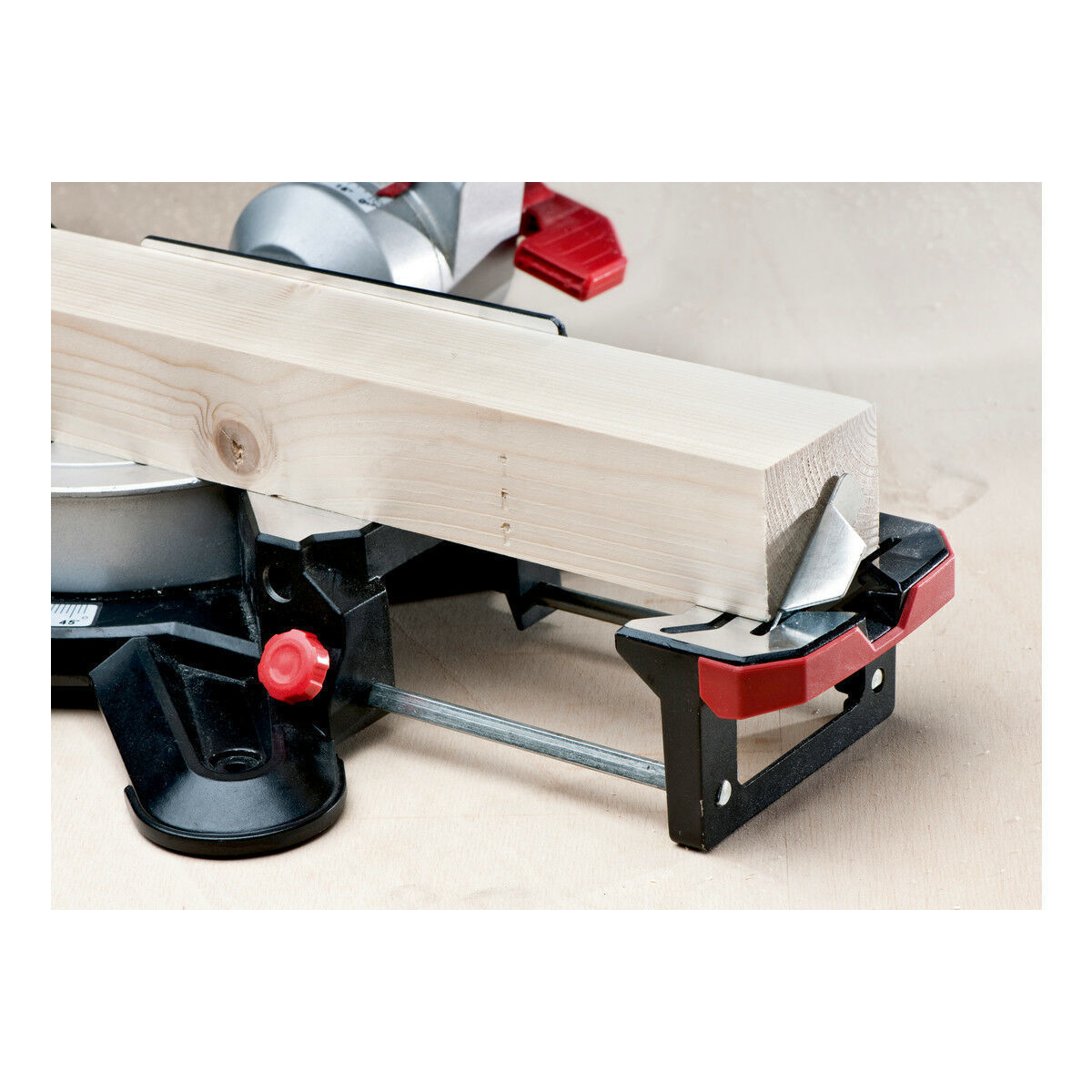 Metabo KGSV 216M Φαλτσοπρίονο Ρεύματος Συρόμενο με Ισχύ 1350W, Οδηγό Laser, Δίσκο Κοπής Διαμέτρου 216mm & Ταχύτητα Κοπής 5500rpm - Image 6