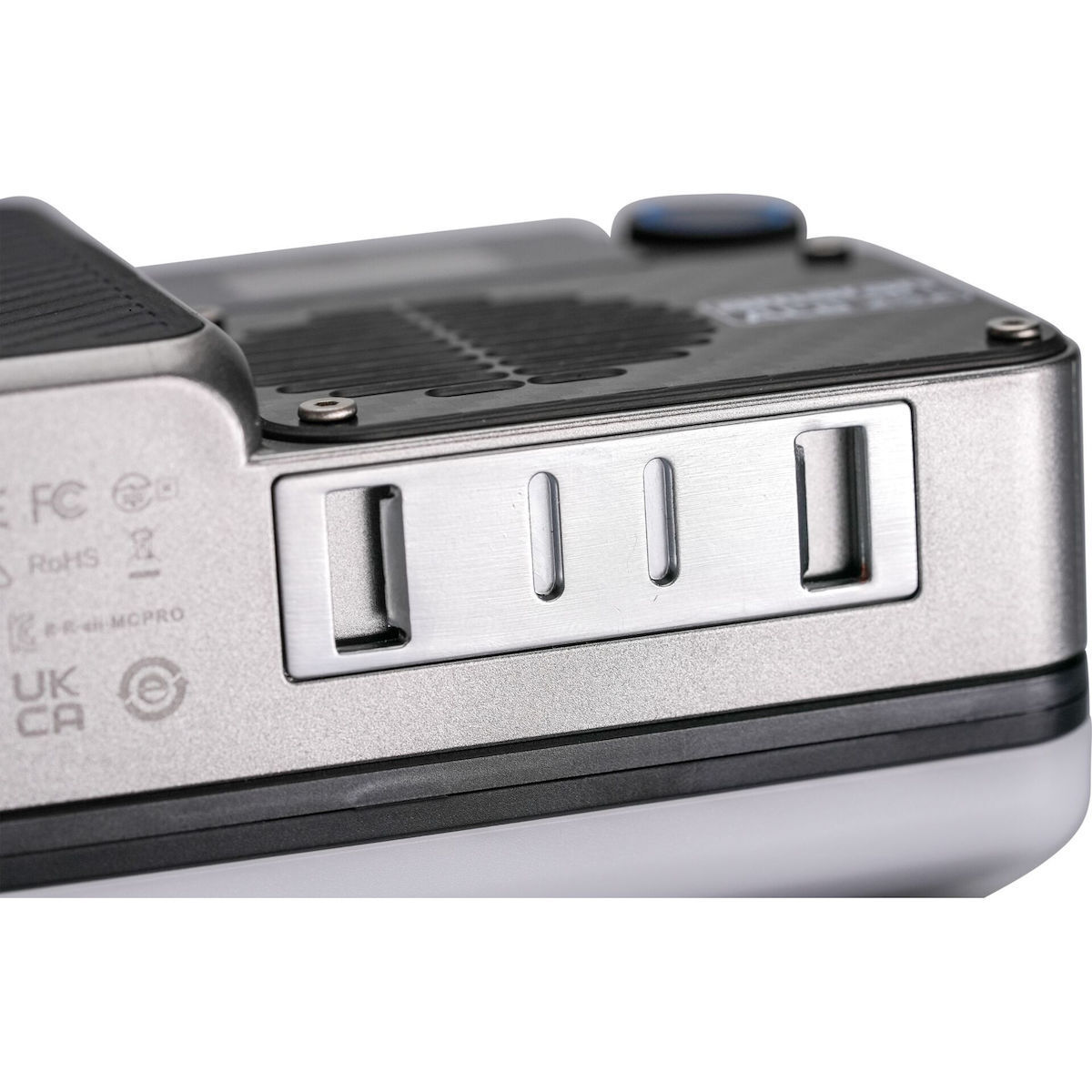 Amaran Ace 25x Kit Silver - Image 11