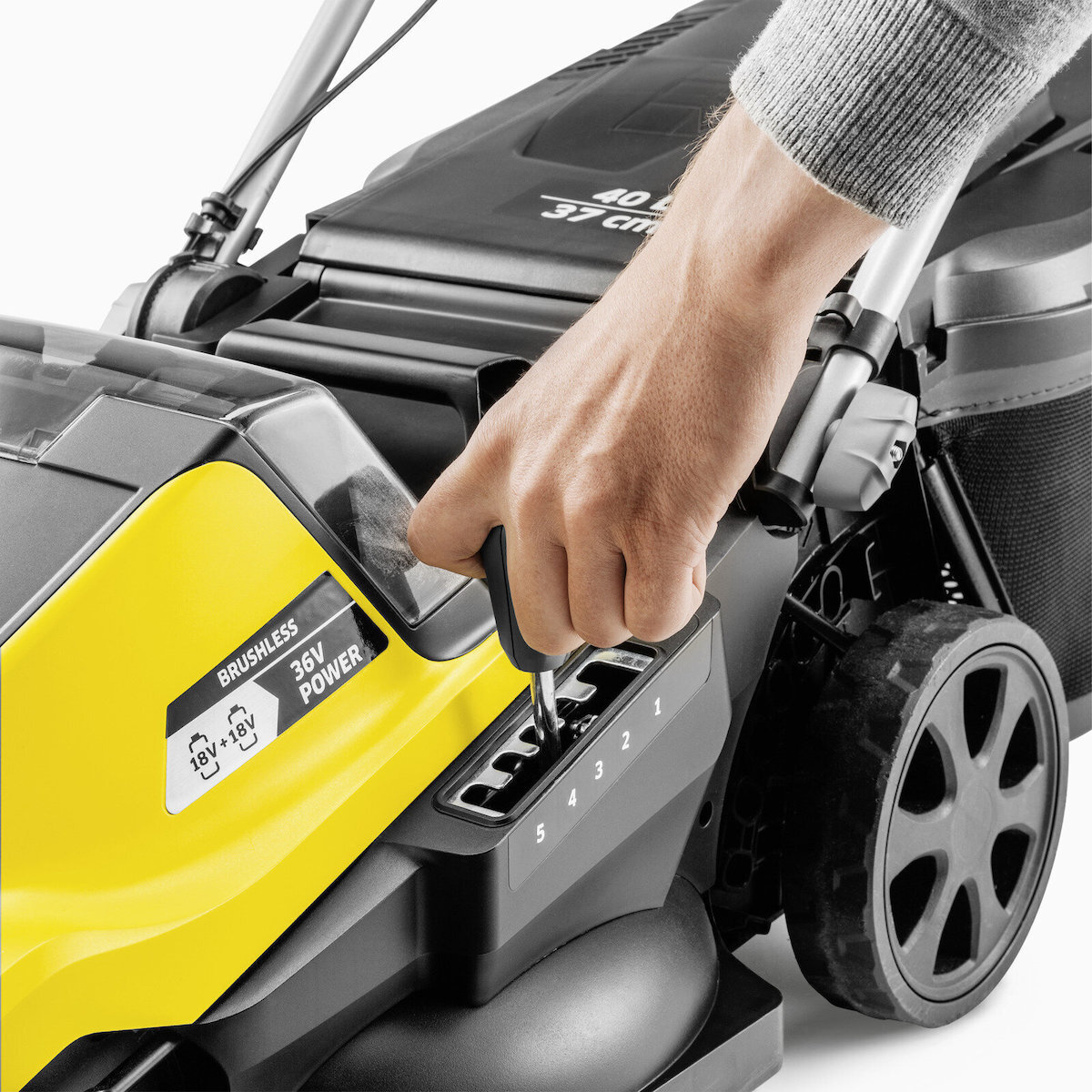 Karcher Μηχανή Γκαζόν Μπαταρίας - Image 6