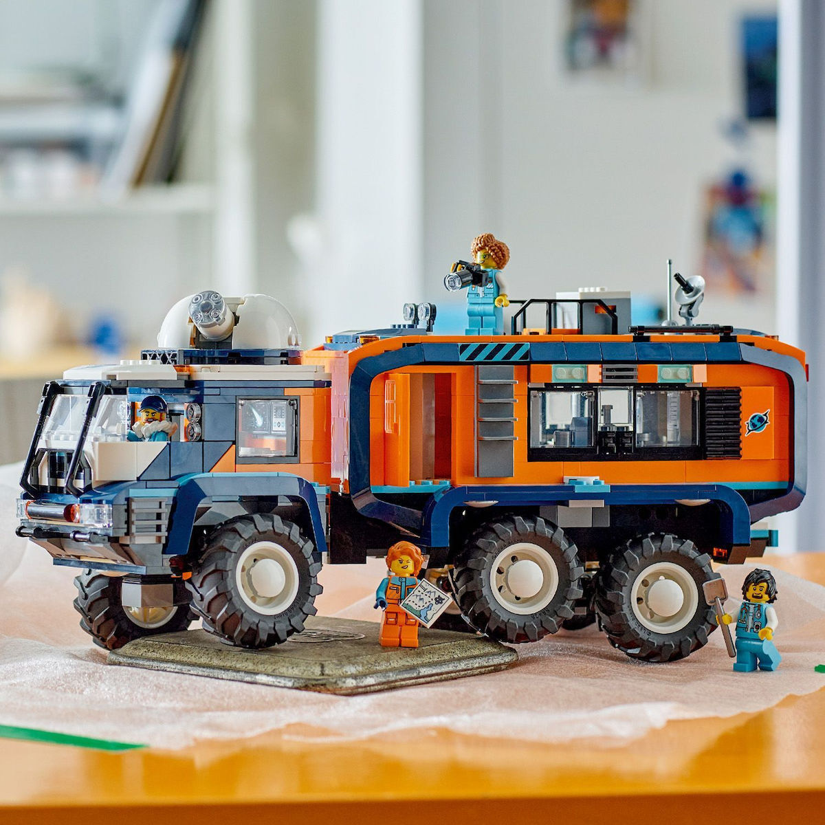 Lego City Arctic Explorer Science Lab Truck για 8+ Ετών 1.064τμχ - Image 9