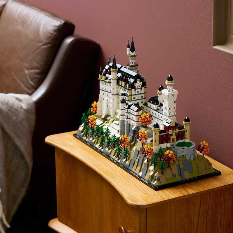 Lego Architecture Neuschwanstein Castle για 18+ Ετών 3455τμχ - Image 9