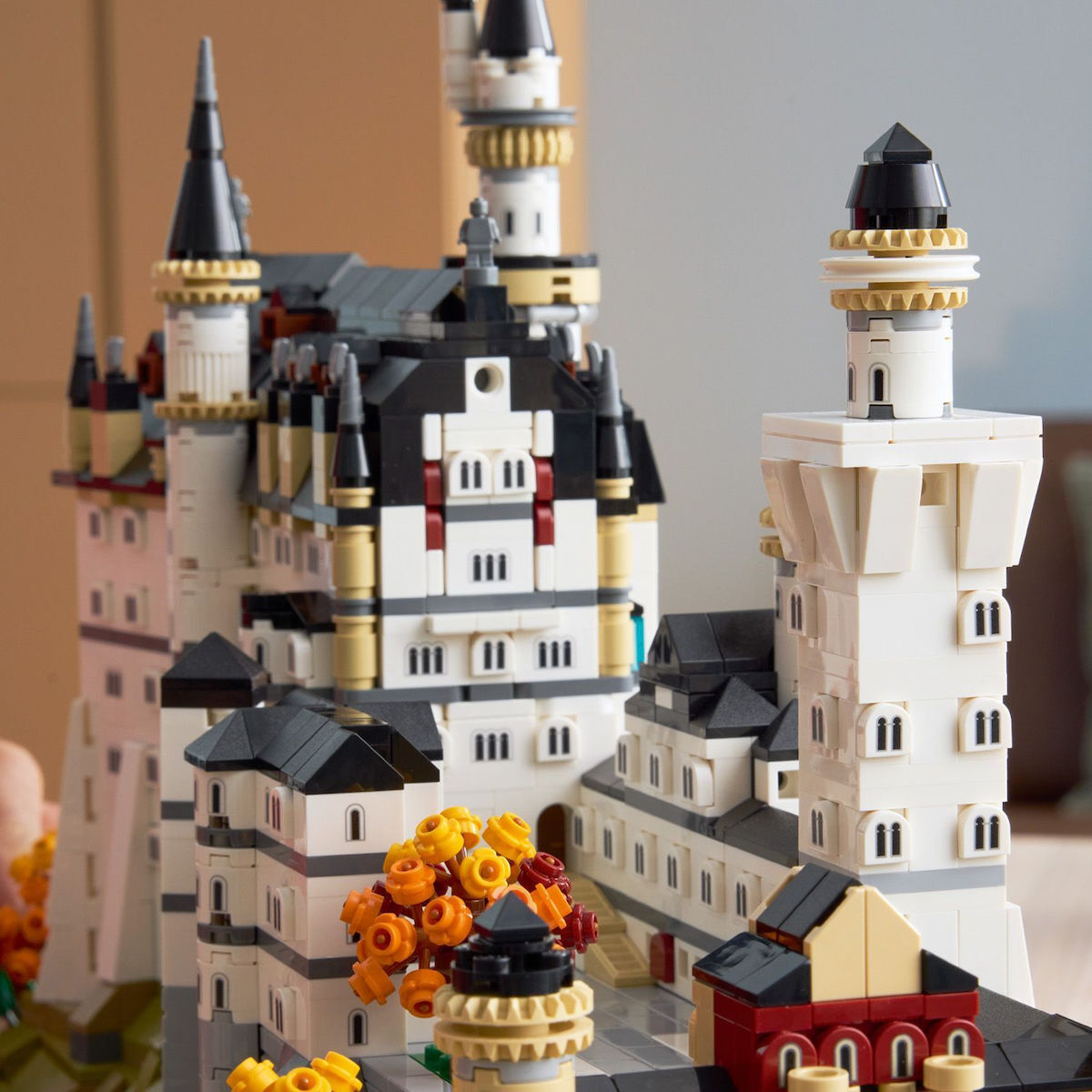 Lego Architecture Neuschwanstein Castle για 18+ Ετών 3455τμχ - Image 12