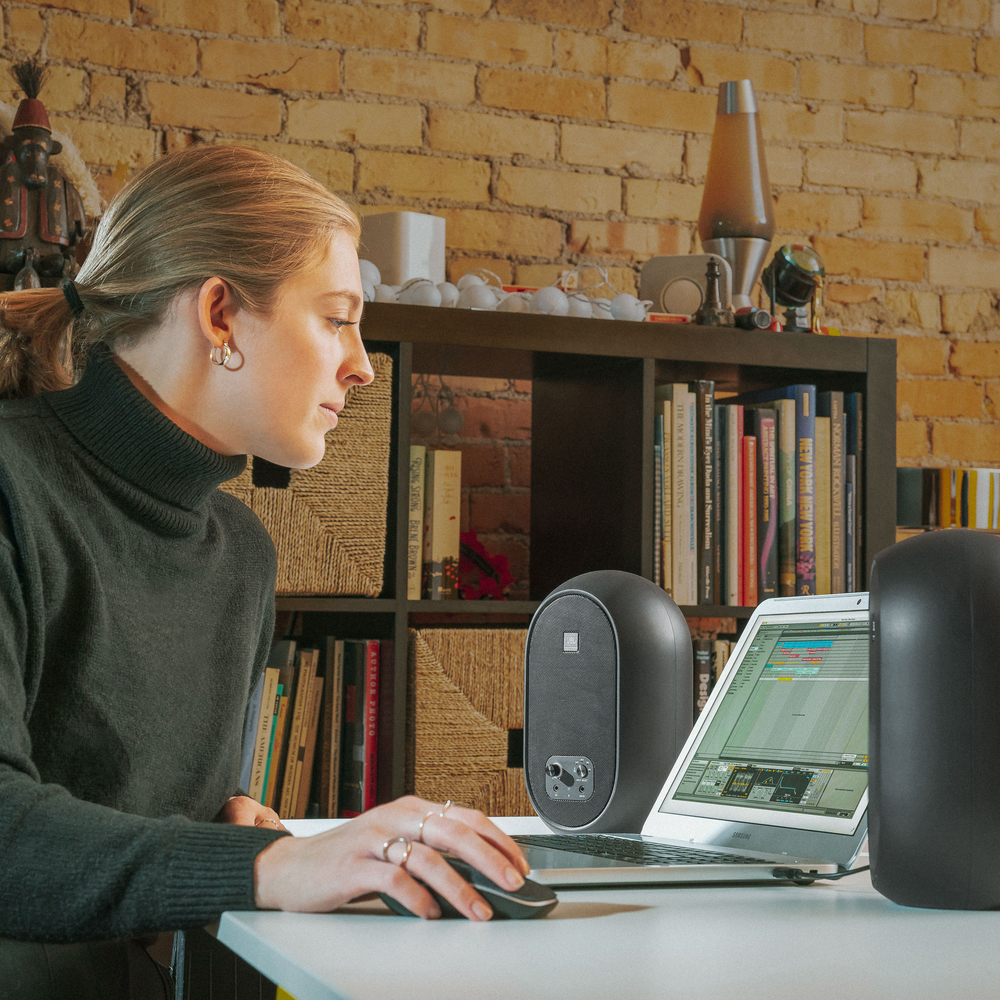 JBL One Series 104 Bluetooth Αυτοενισχυόμενα Ηχεία Studio Monitor 2 Δρόμων με Bluetooth 60W (Ζεύγος) Μαύρο - Image 6