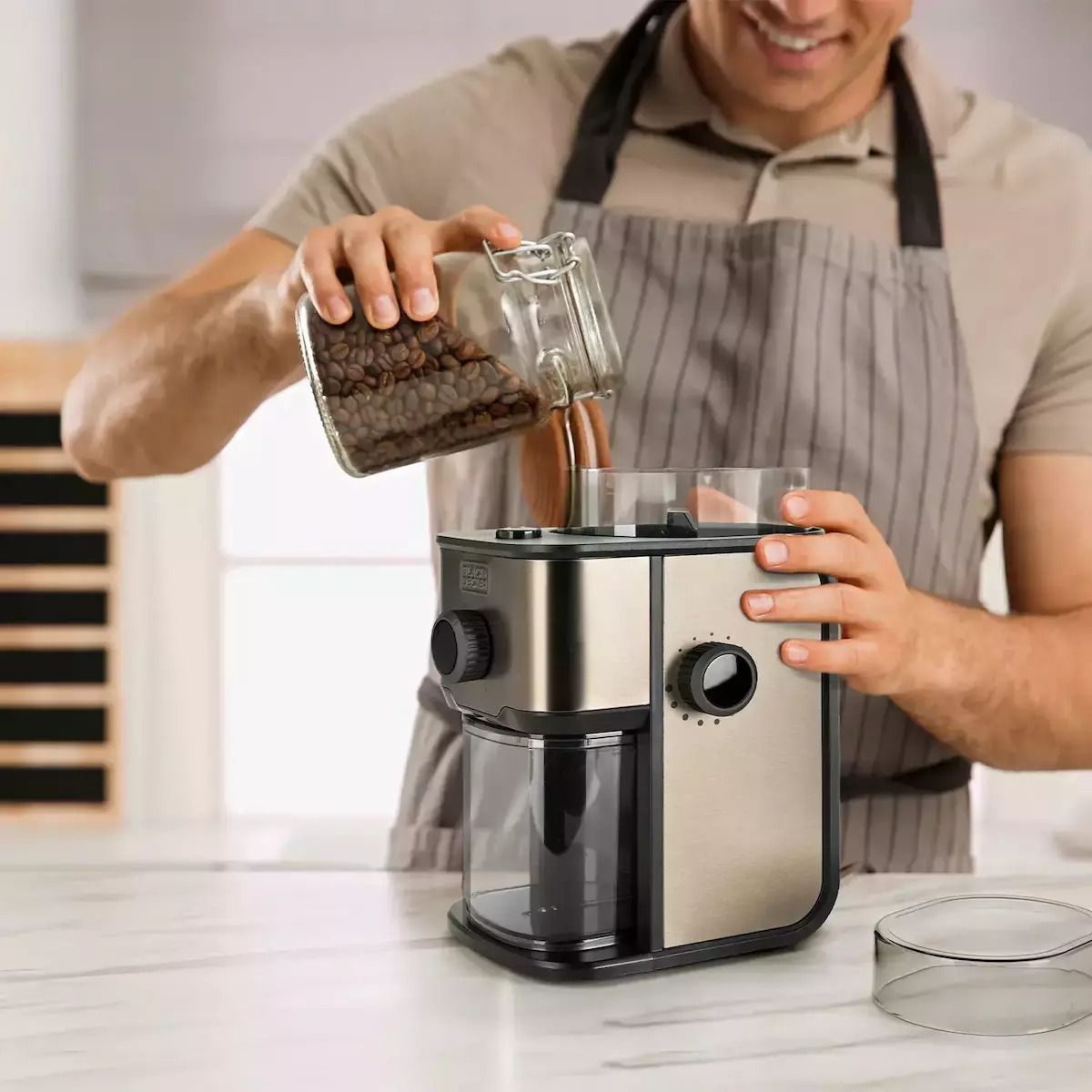 Black & Decker Ηλεκτρικός Μύλος Καφέ 150W με Χωρητικότητα 200gr Ασημί - Image 11
