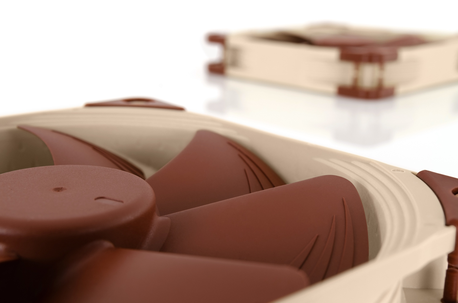 Noctua NF-A14 5V Case Fan 140mm Καφέ - Image 5