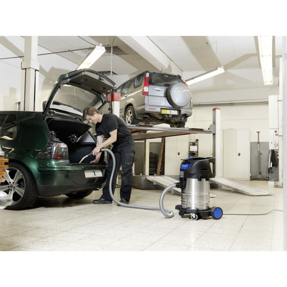 Nilfisk Alto Attix 40-01 PC 1500W 37lt - Image 4