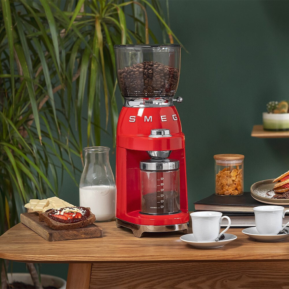 Smeg CGF11RDEU Ηλεκτρικός Μύλος Καφέ 150W με Χωρητικότητα 350gr και 30 Επίπεδα Άλεσης Κόκκινος - Image 3