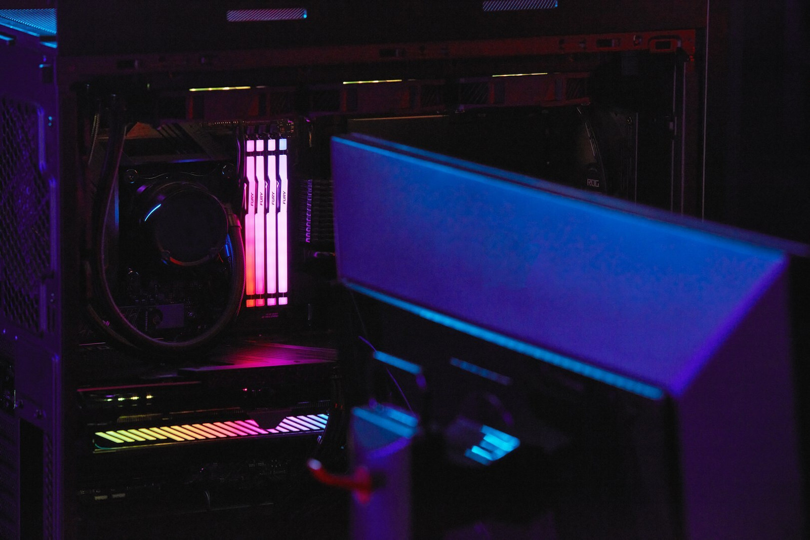 Kingston Fury Beast RGB DDR5 128GB RAM με 4x32GB Modules και Ταχύτητα 5600 για Desktop KF556C40BBAK4-128 - Image 9