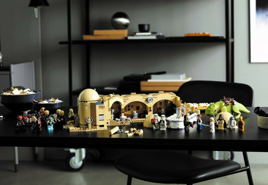Lego Star Wars Mos Eisley Cantina για 18+ Ετών - Image 21