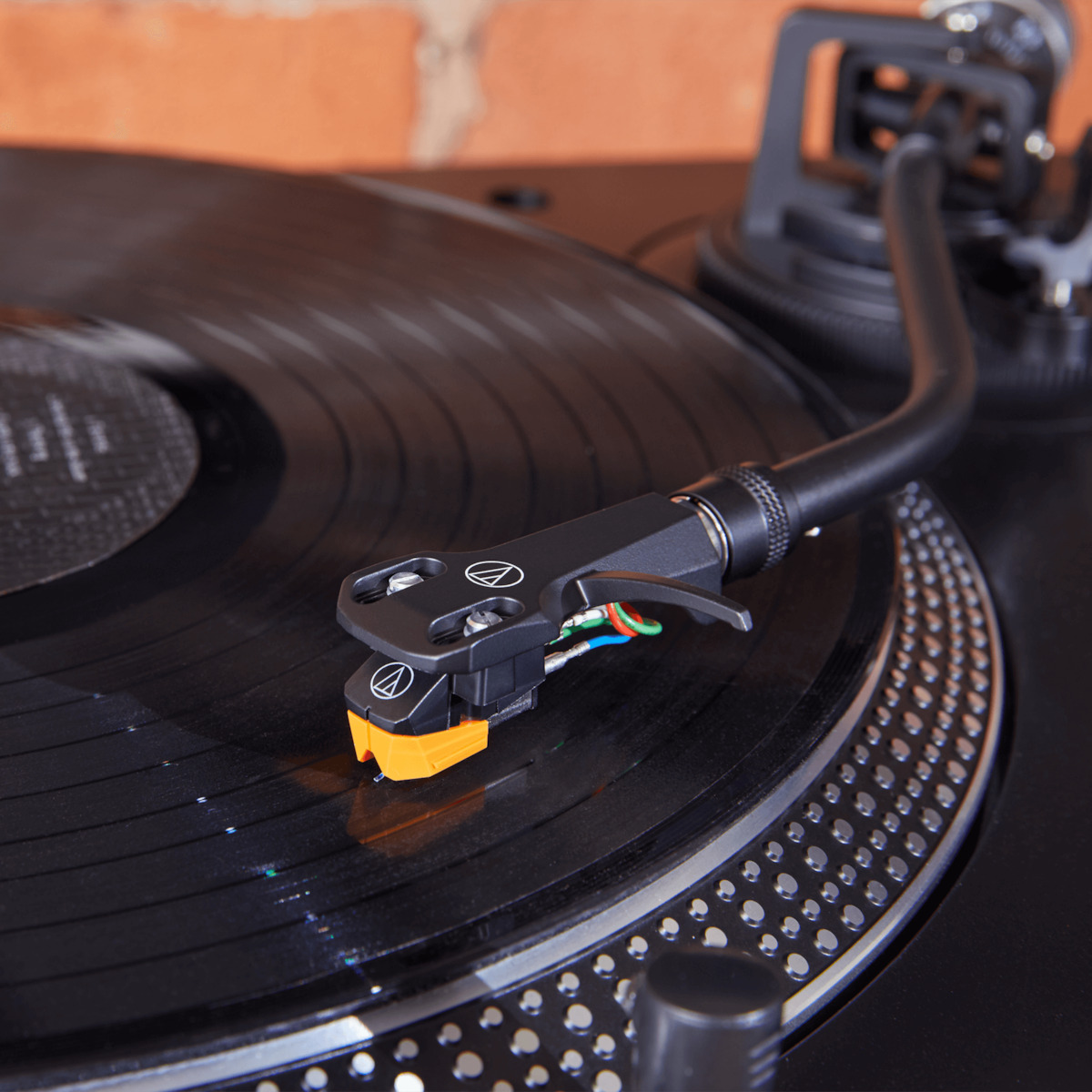 Audio Technica Κεφαλή Πικάπ AT-VM95EN Κινητού Μαγνήτη σε Πορτοκαλί Χρώμα - Image 6