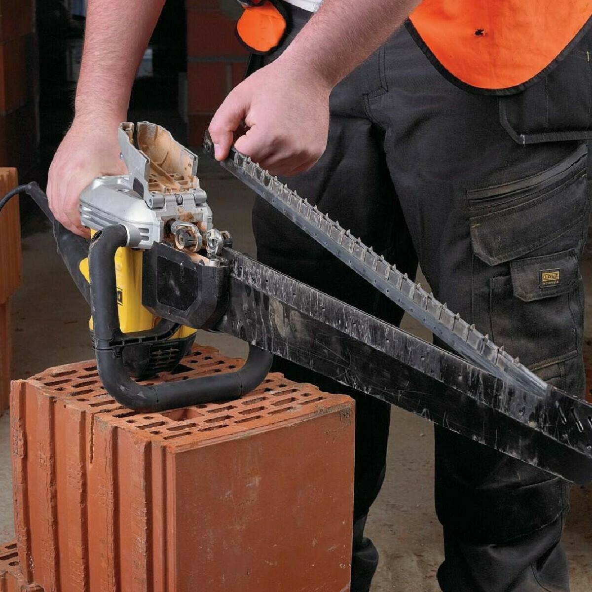 Dewalt Alligator Σεγάτσα 1700W - Image 5