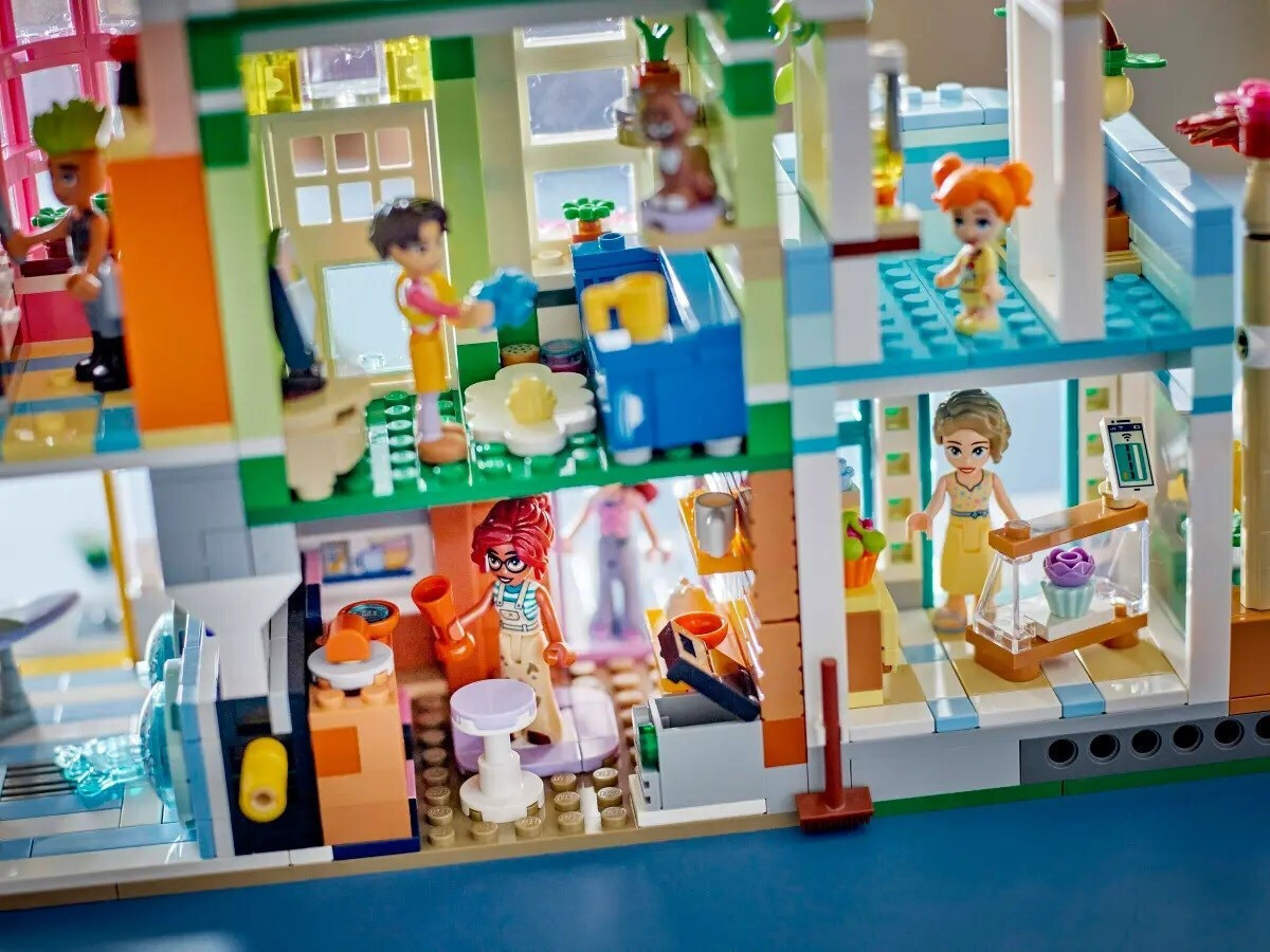 Lego Friends Heartlake City Apartments and Stores για 12+ Ετών 2040τμχ - Image 12
