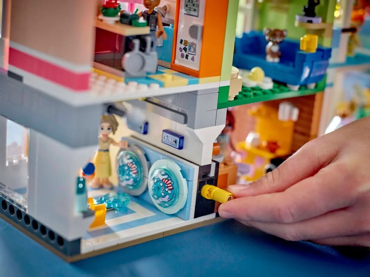 Lego Friends Heartlake City Apartments and Stores για 12+ Ετών 2040τμχ - Image 7