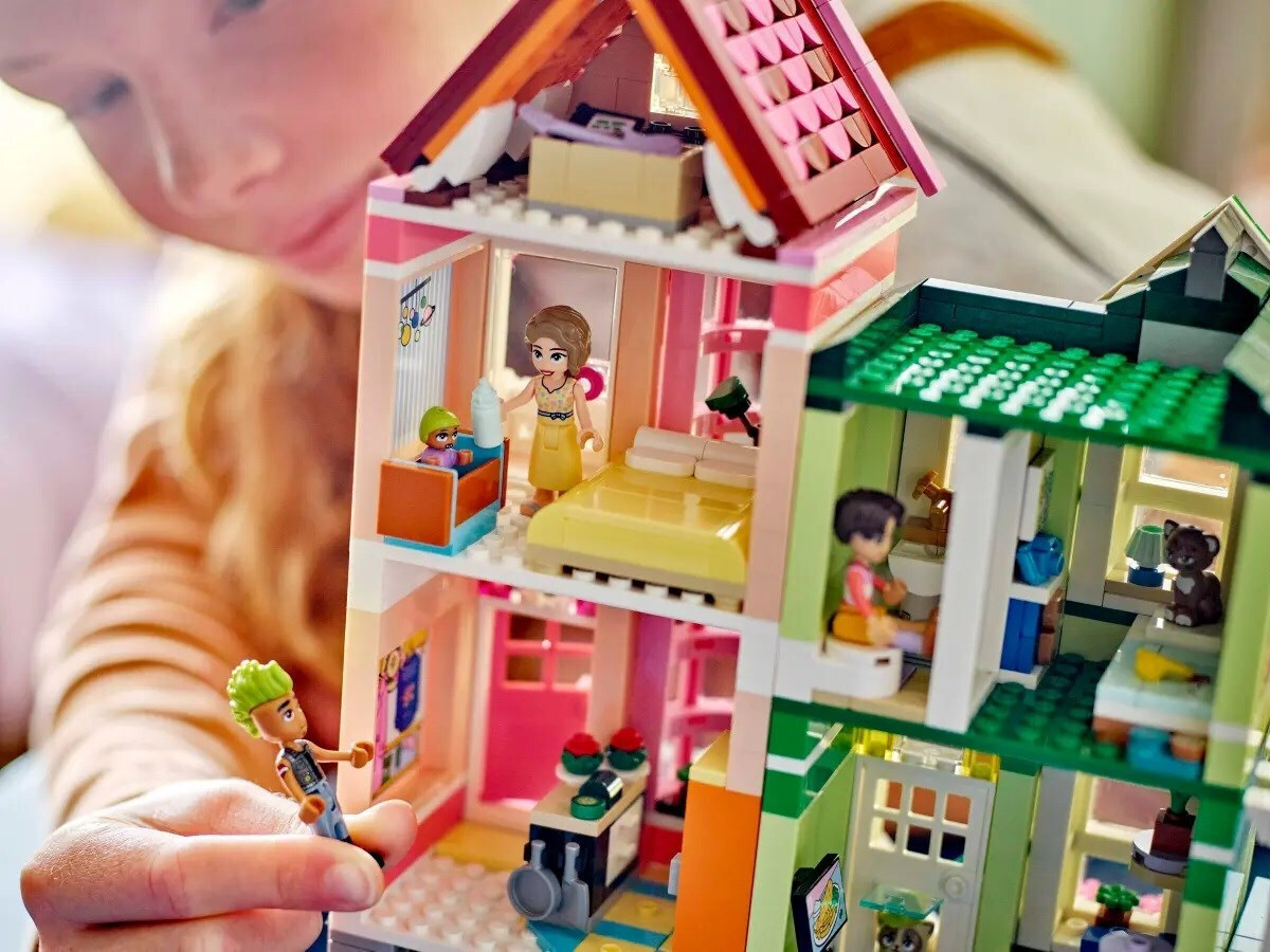 Lego Friends Heartlake City Apartments and Stores για 12+ Ετών 2040τμχ - Image 10