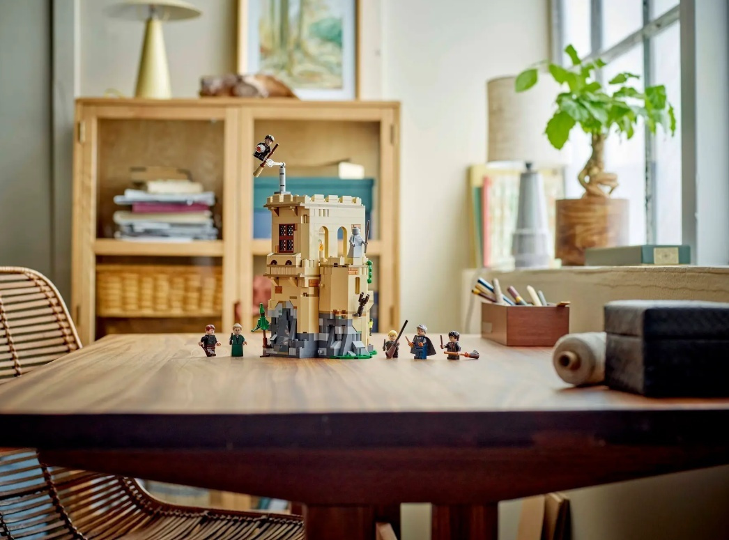 Lego Harry Potter Hogwarts Castle: Flying Lessons για 9+ Ετών 651τμχ - Image 10