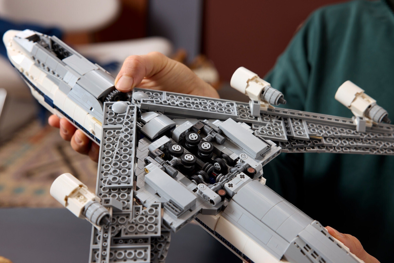Lego Icons Shuttle Carrier Aircraft για 18+ Ετών 2.417τμχ - Image 9