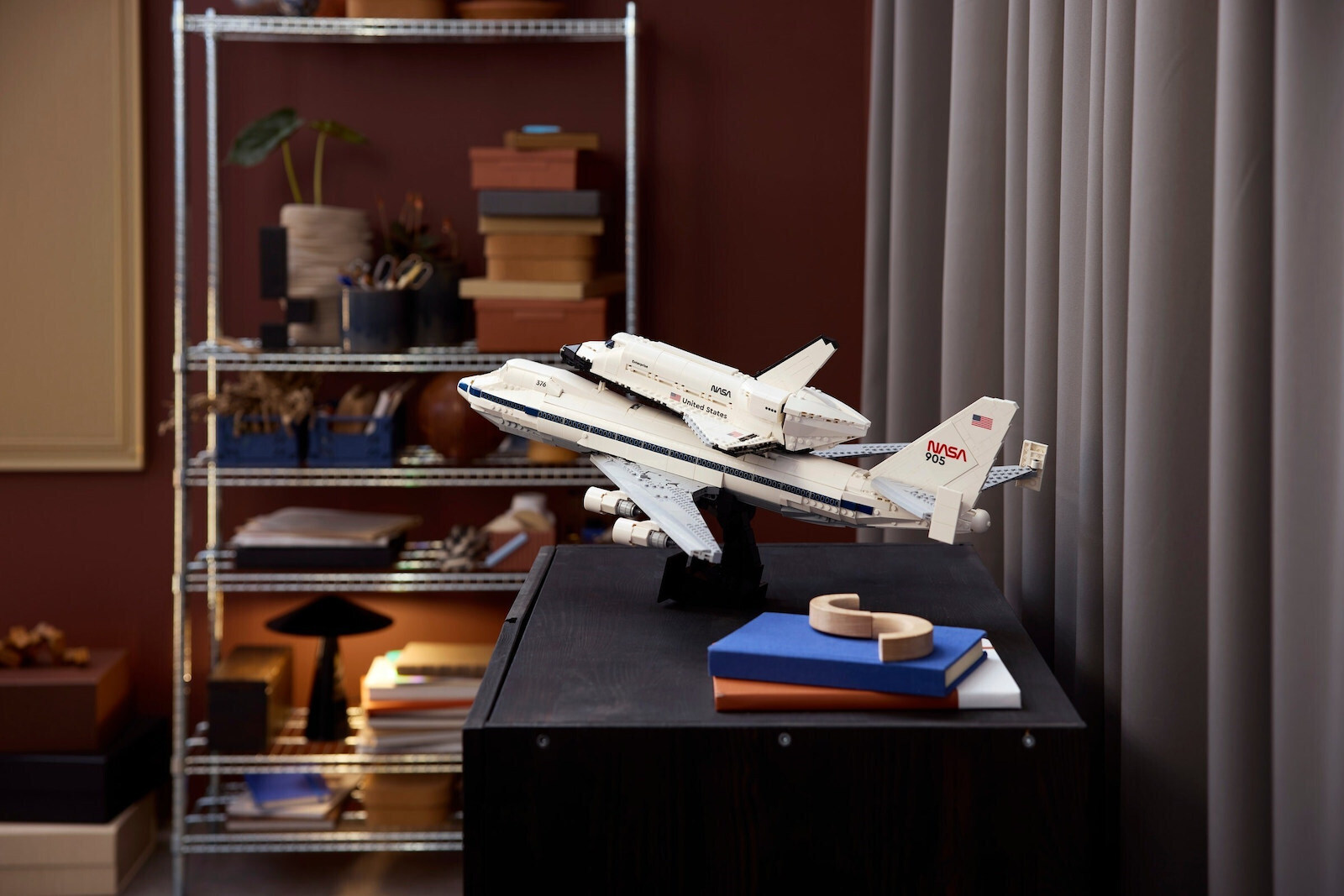 Lego Icons Shuttle Carrier Aircraft για 18+ Ετών 2.417τμχ - Image 10