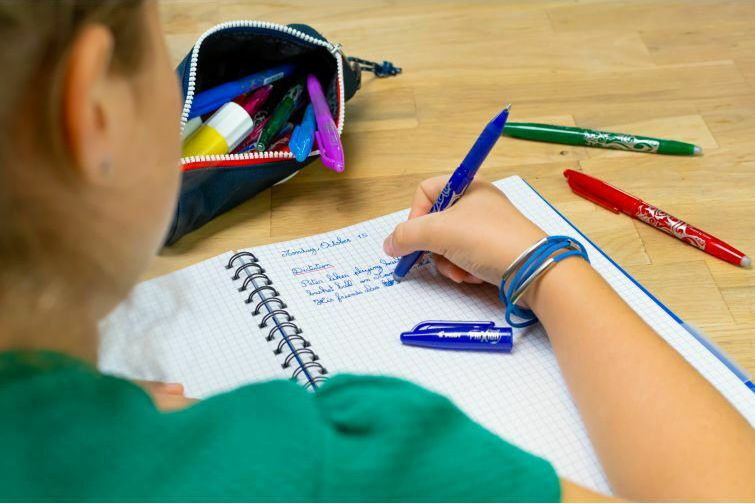 Pilot FriXion Ball Gel με Κόκκινο Μελάνι - Image 9