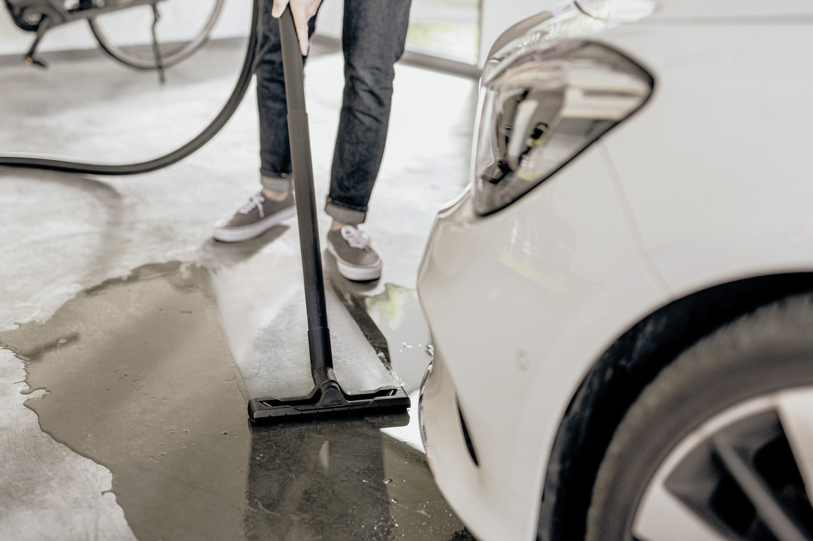 Karcher WD 4 V-20/5/22 Υγρών / Στερεών 1000W 20lt - Image 3