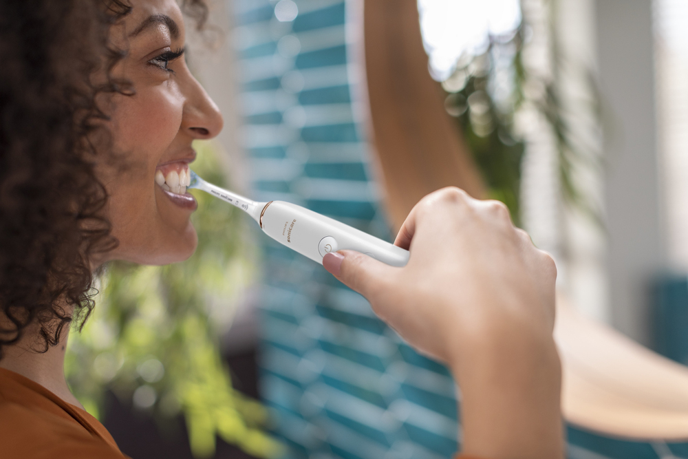 Philips Sonicare DiamondClean 9400 - Image 4