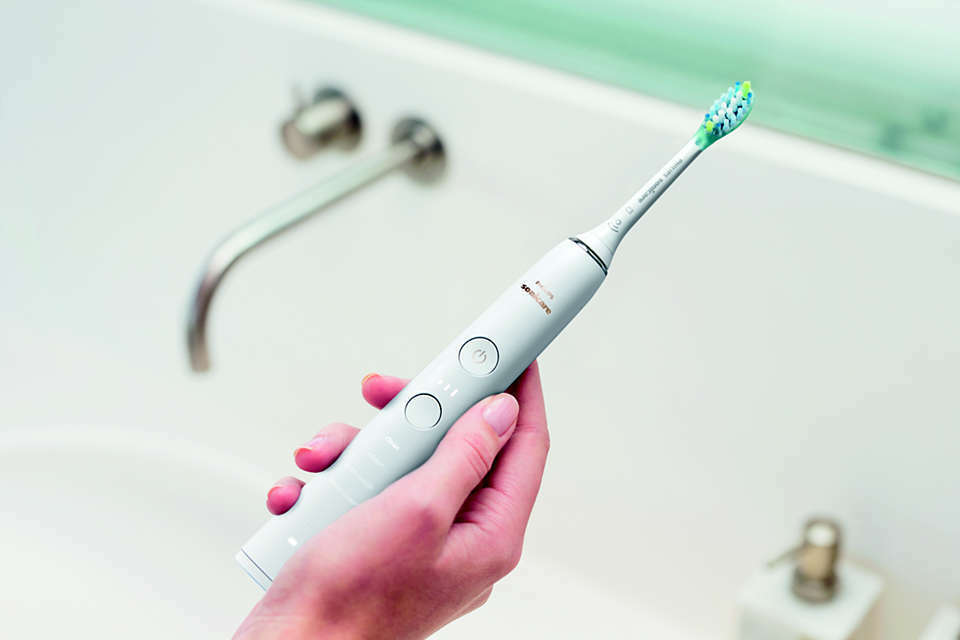 Philips Sonicare DiamondClean 9000 Ηλεκτρική Οδοντόβουρτσα με Χρονομετρητή, Αισθητήρα Πίεσης και Θήκη Ταξιδίου Λευκή - Image 6