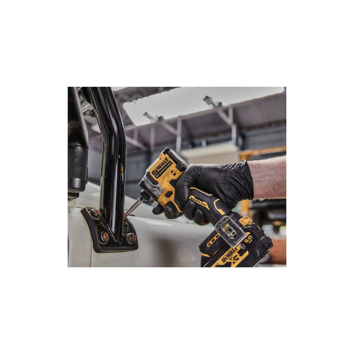 Dewalt DCK429P3T Σετ Γωνιακός Τροχός, Δραπανοκατσάβιδο, Κατσαβίδι & Σκαπτικό 18V με 3 Μπαταρίες 5Ah και Θήκη - Image 7