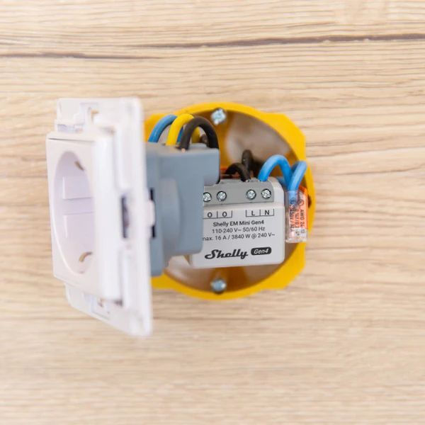 Shelly Mini Smart Ενδιάμεσος Διακόπτης με Wi-Fi και Bluetooth PLUSMINIEM-R4 - Image 4
