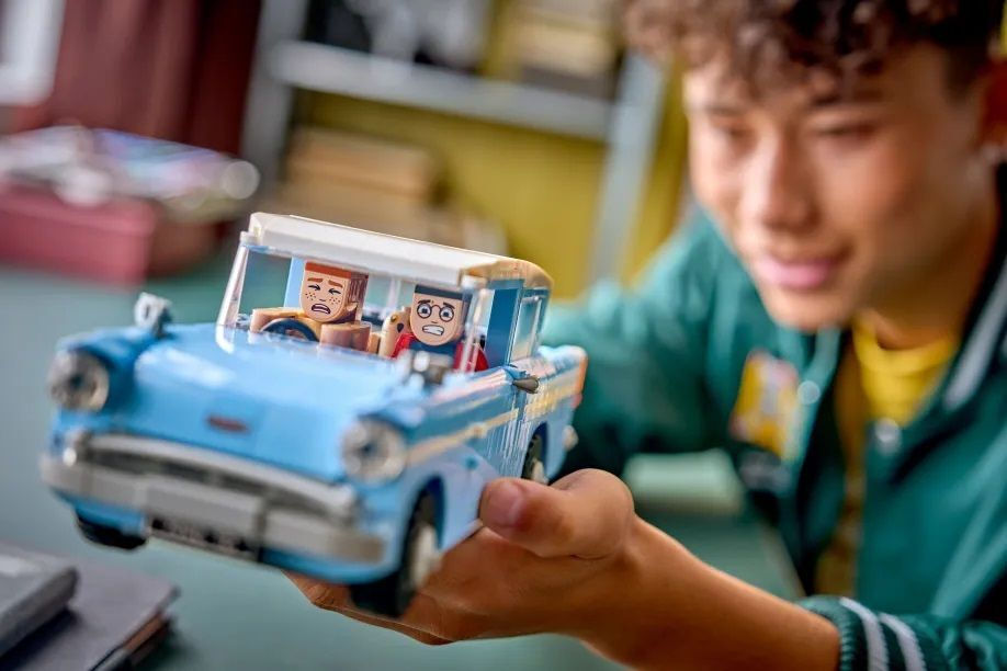 LEGO Harry Potter Enchanted Flying Ford Anglia™ για 14+ Ετών 868τμχ 76470 - Image 6