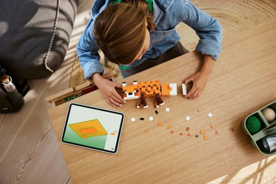 LEGO Minecraft The Fox για 10+ Ετών 497τμχ 21588 - Image 4