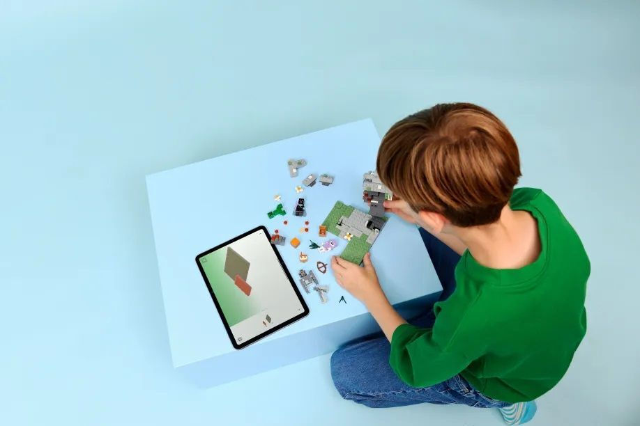 LEGO Minecraft The Pale Garden για 7+ Ετών 243τμχ 21586 - Image 5