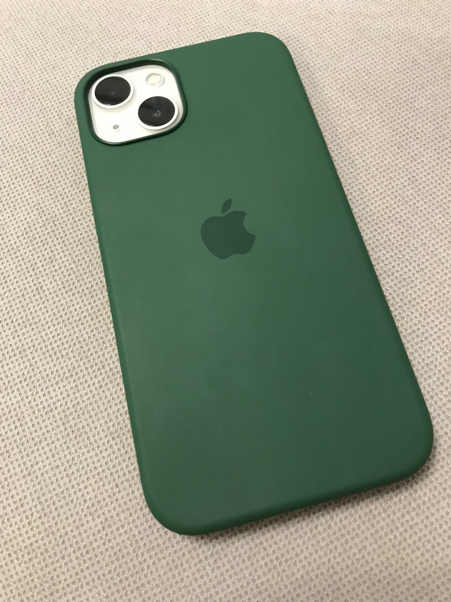 Apple Silicone Case with MagSafe Back Cover Σιλικόνης Midnight (iPhone 13) MM2A3ZM/A - Image 4